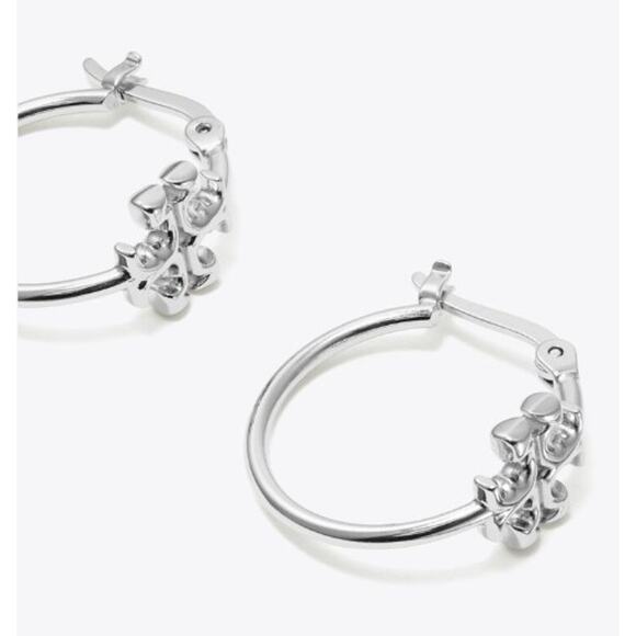 NEW Tory Burch Eleanor Hoop Earrings Silver T Logo Small Gift Casual Basic - Picture 1 of 5